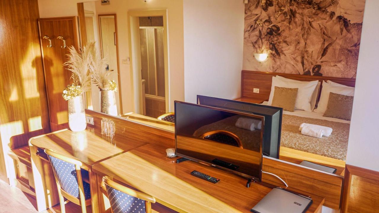 פאז'אנה Hotel Villa Letan מראה חיצוני תמונה
