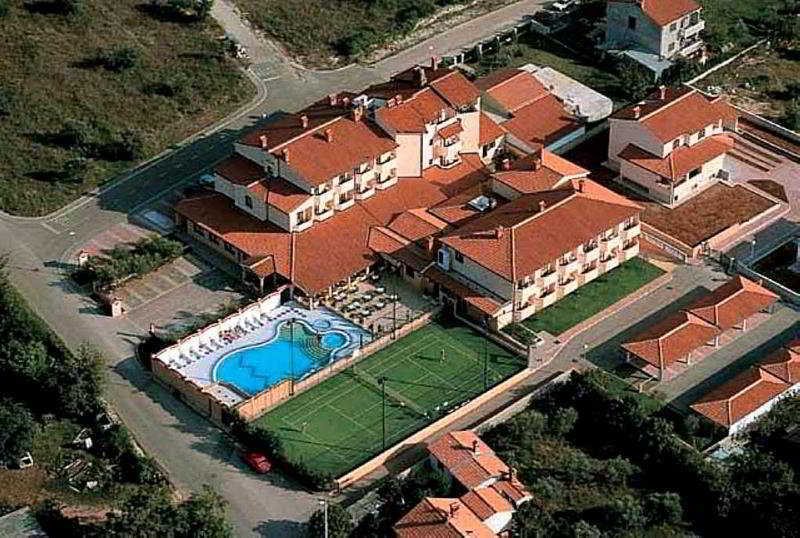 פאז'אנה Hotel Villa Letan מראה חיצוני תמונה